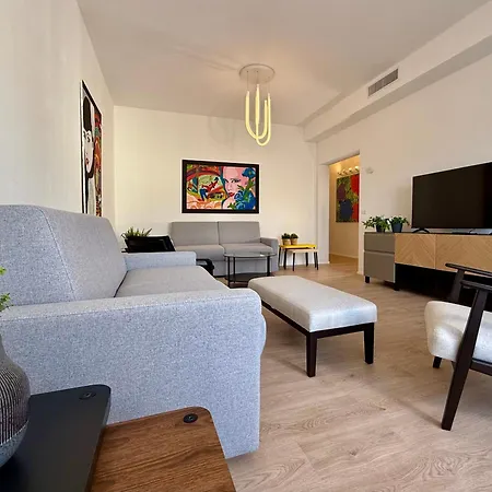 Apartment Dependence Manzoni