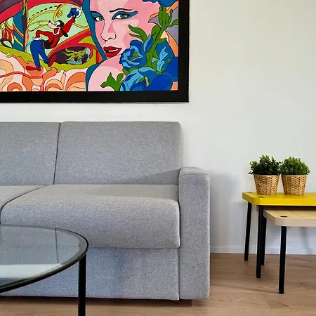 Dependence Manzoni Apartment *
